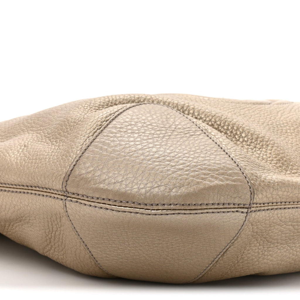 Metallic Pebbled Calfskin Medium Soho Chain Hobo Golden Beige