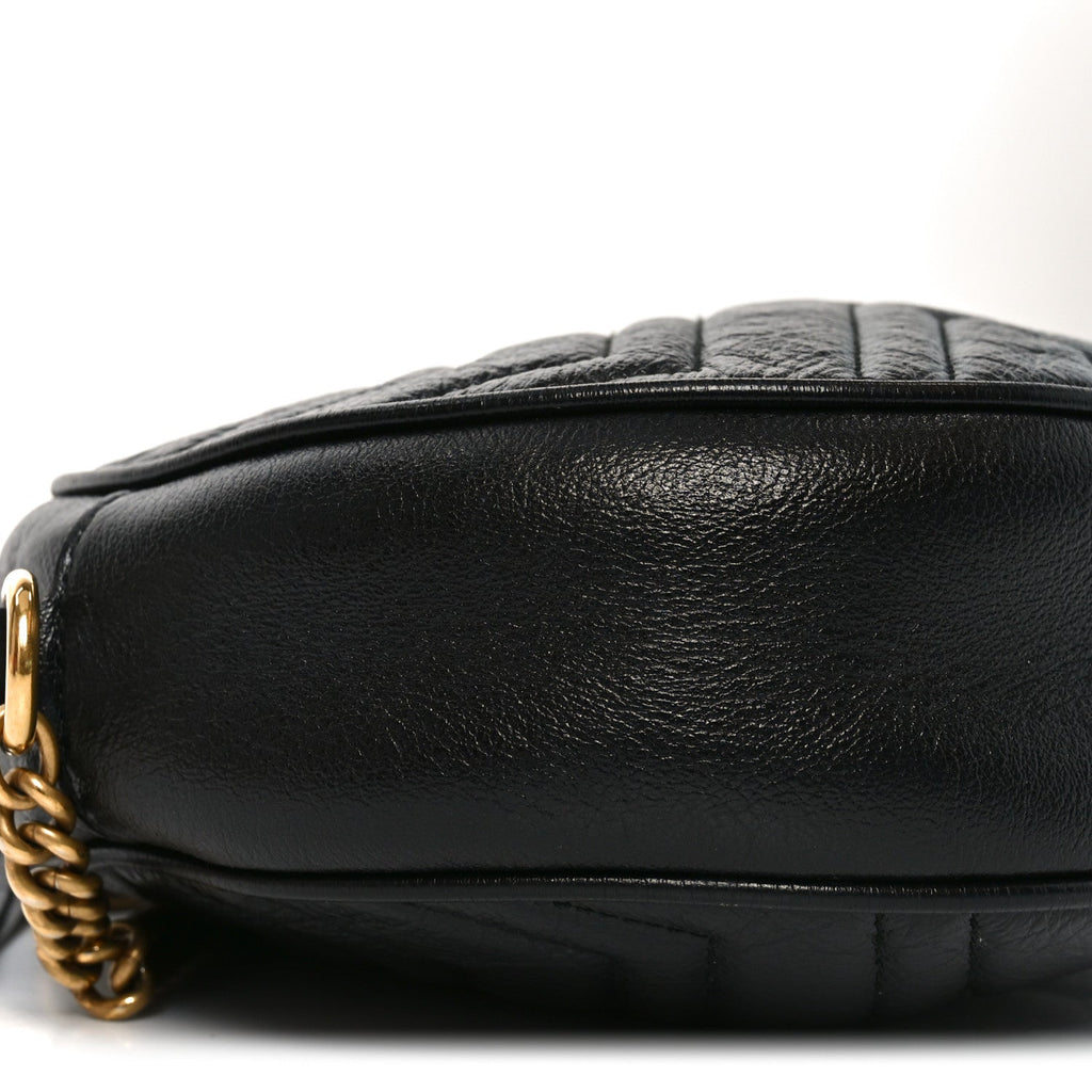 Azalea Calfskin Matelasse Heart Mini GG Marmont Round Shoulder Bag Black