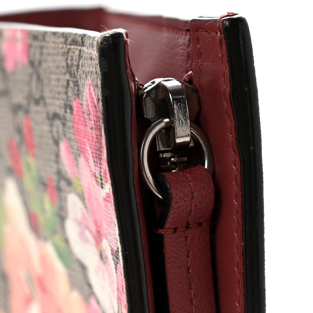 GG Supreme Monogram Blooms Large Cosmetic Case Beige Multicolor Dry Rose