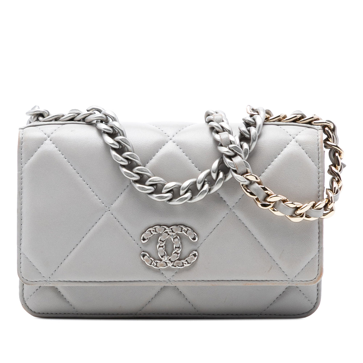 19 Wallet on Chain Quilted Lambskin