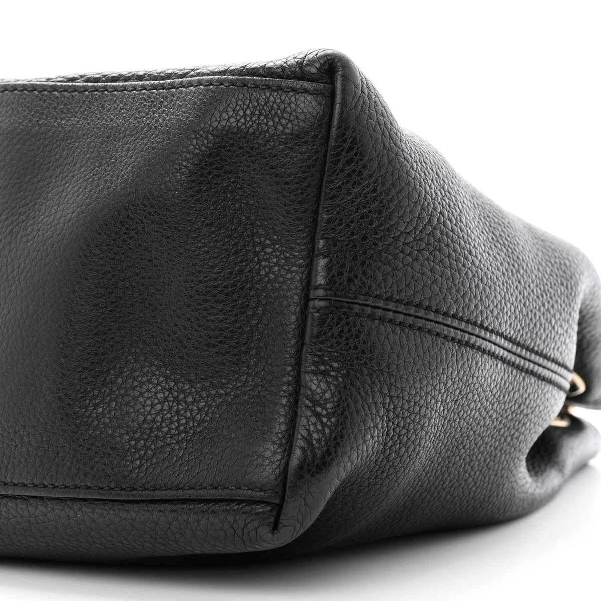 Pebbled Calfskin Medium Soho Chain Shoulder Bag Black