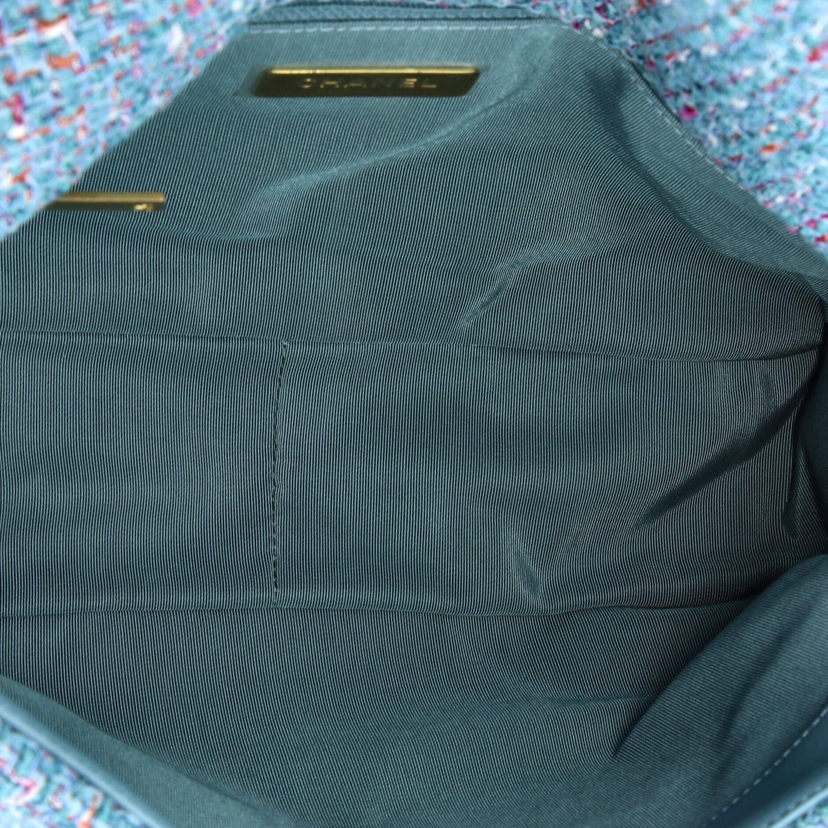 19 Flap Bag Quilted Tweed Medium