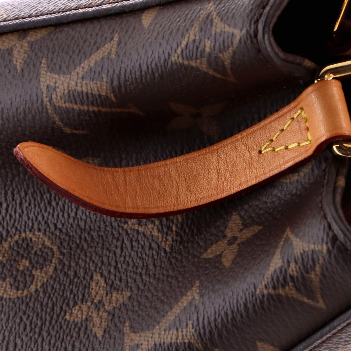 Montaigne Handbag Monogram Canvas BB