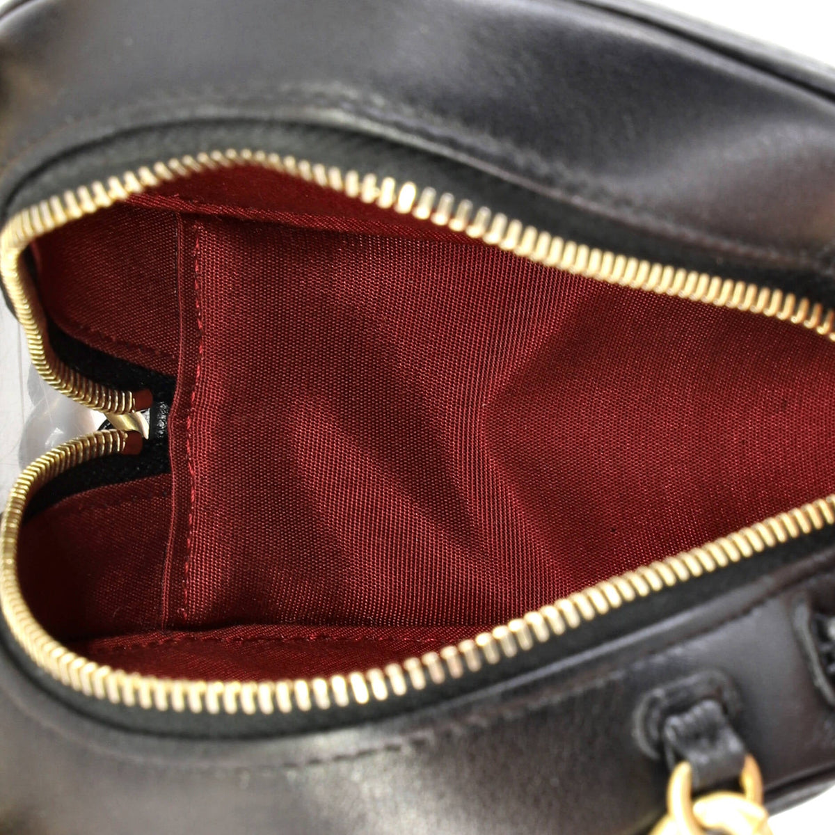 19 Round Clutch with Chain Quilted Leather