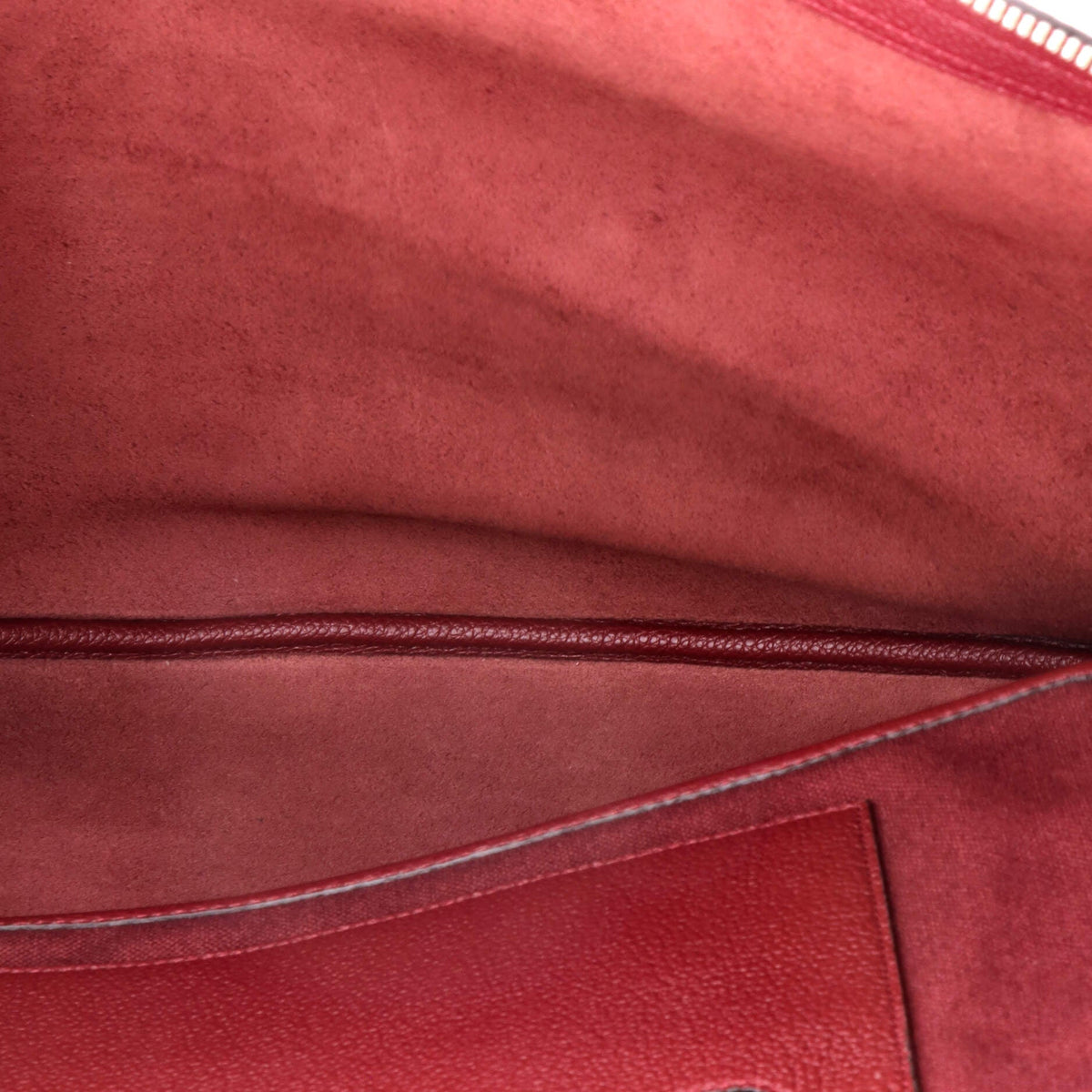 B Shoulder Bag Leather Medium
