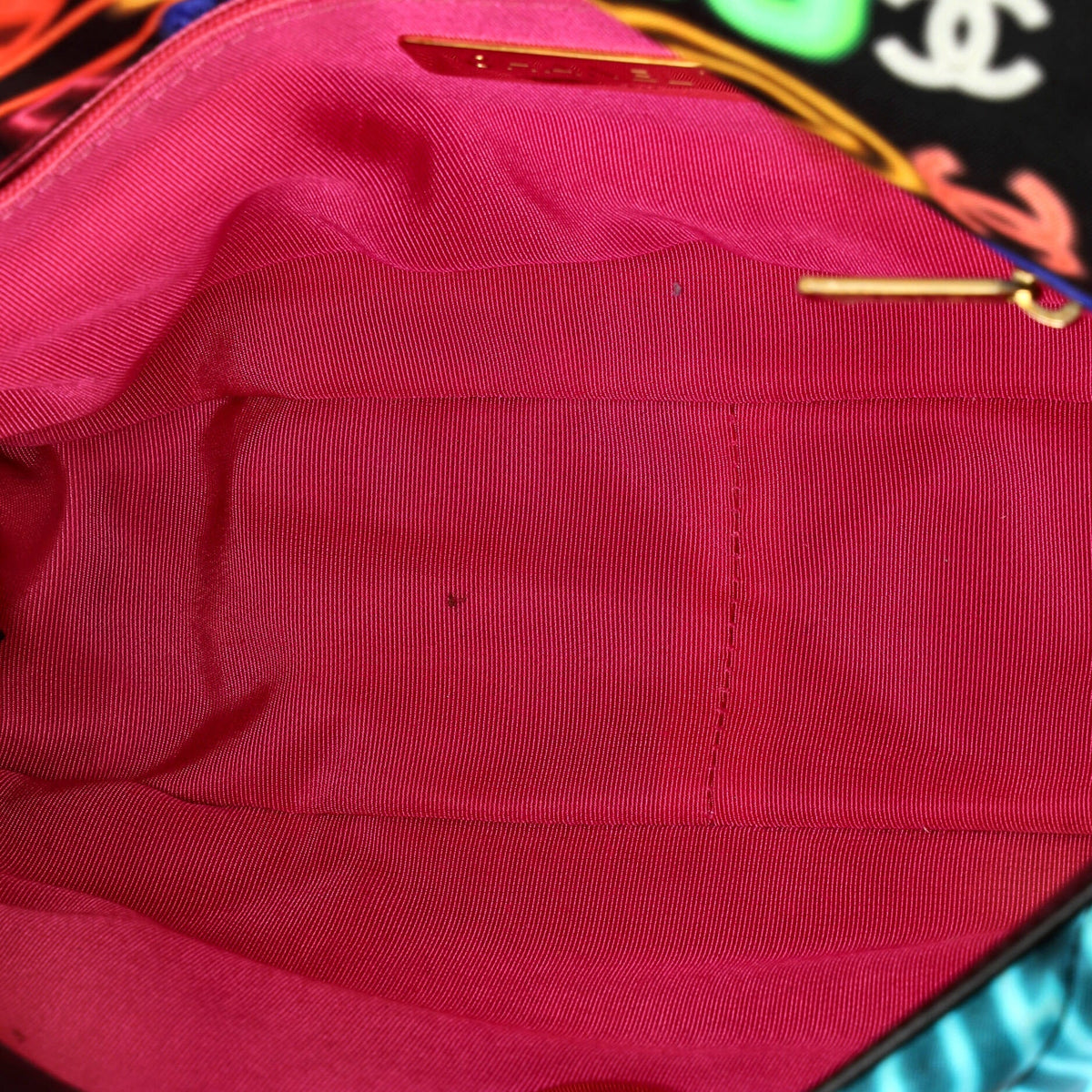 19 Flap Bag Quilted Graffiti Print Fabric Medium