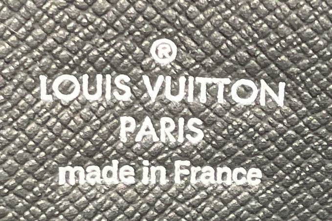 Pochette Voyage Graffiti Monogram Eclipse Canvas MM