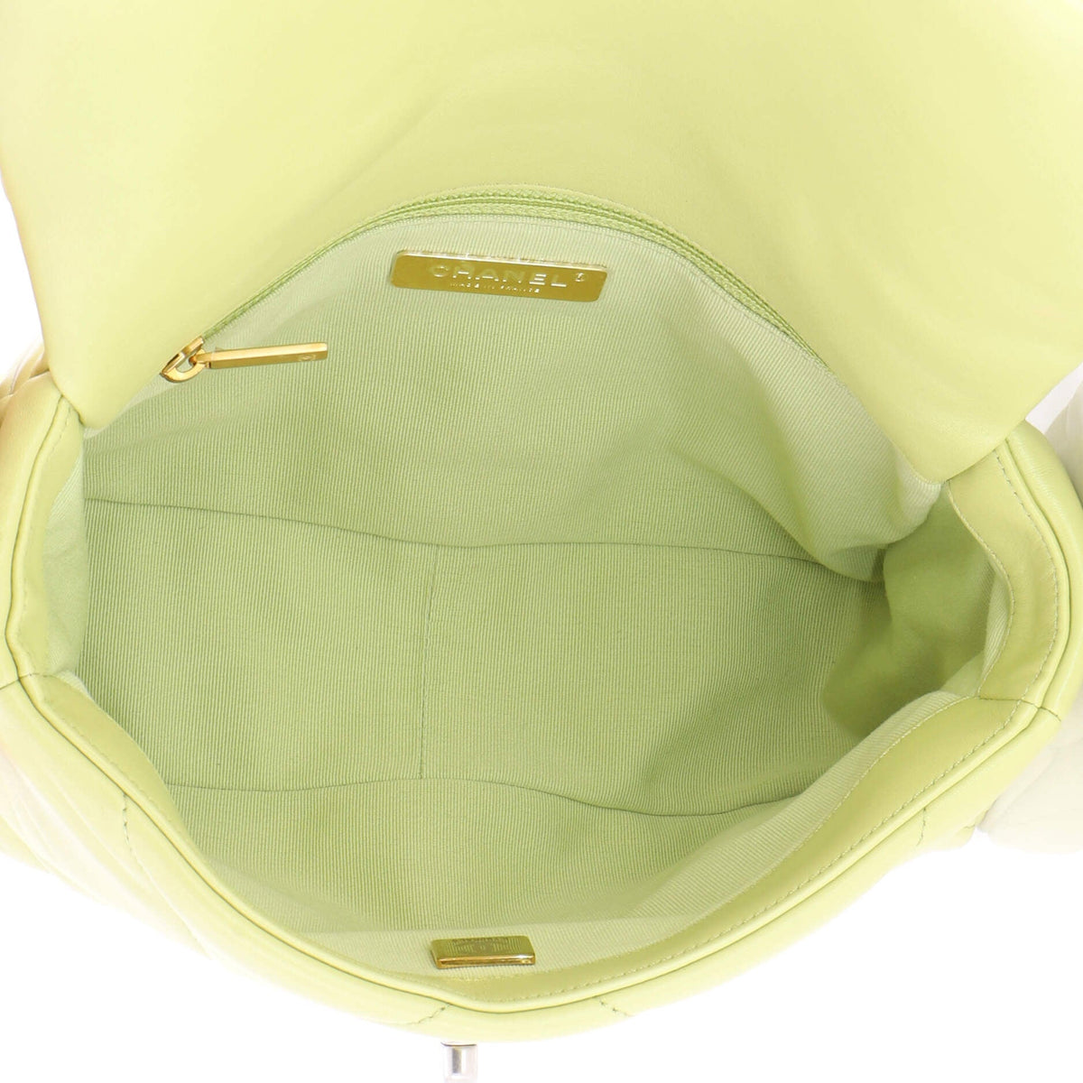 19 Flap Bag Quilted Leather Medium