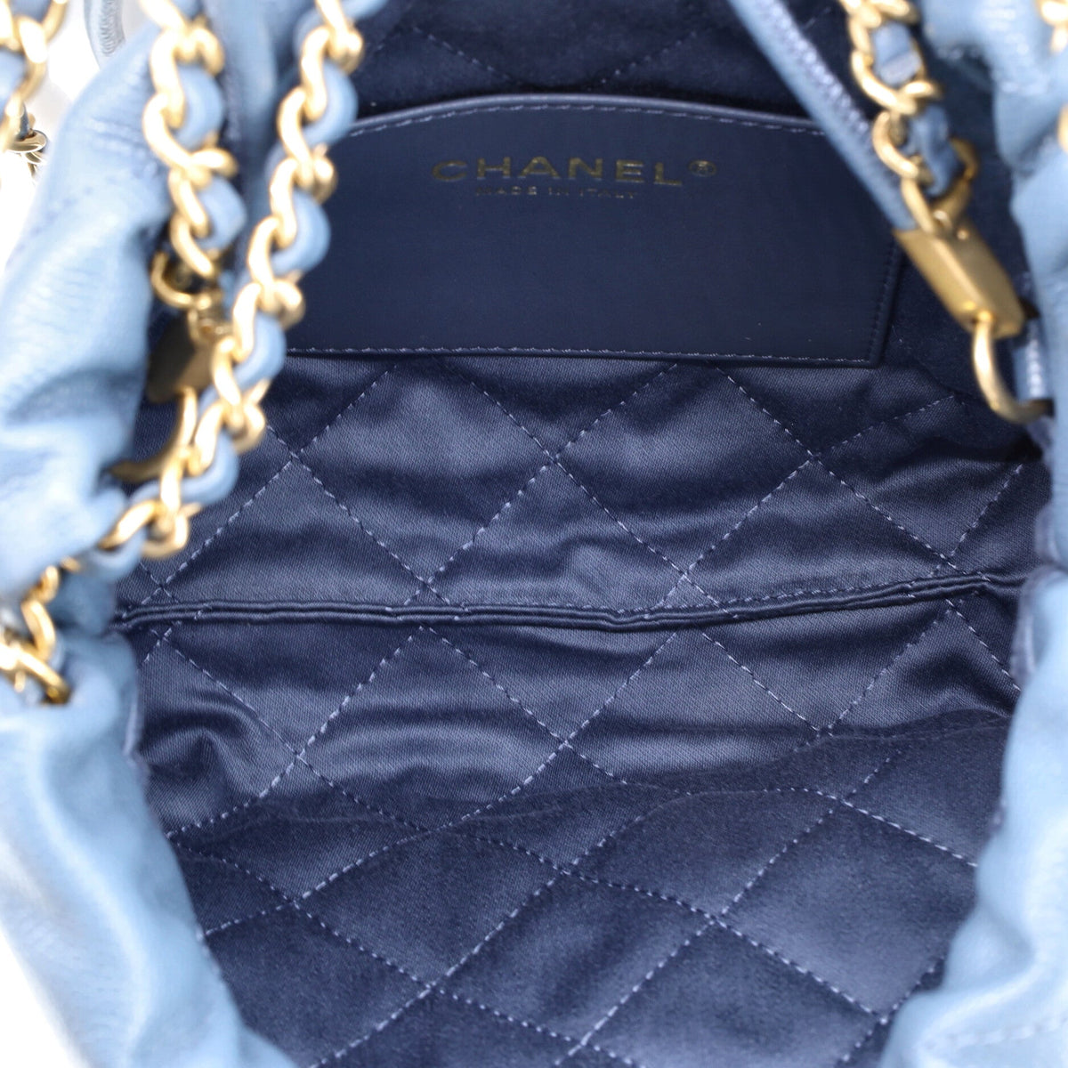 22 Chain Hobo Quilted Caviar Mini