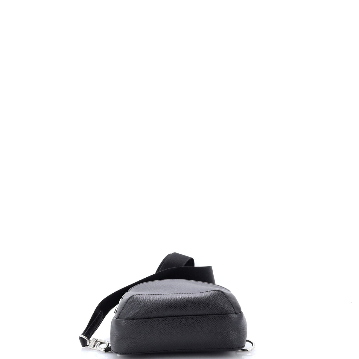 Avenue Sling Bag Taiga Leather