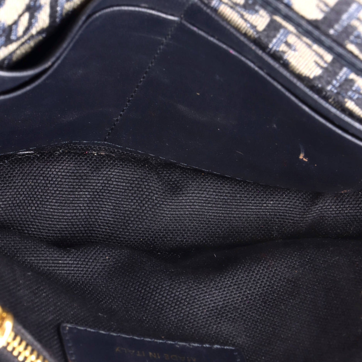 30 Montaigne 2-in-1 Pouch Oblique Canvas