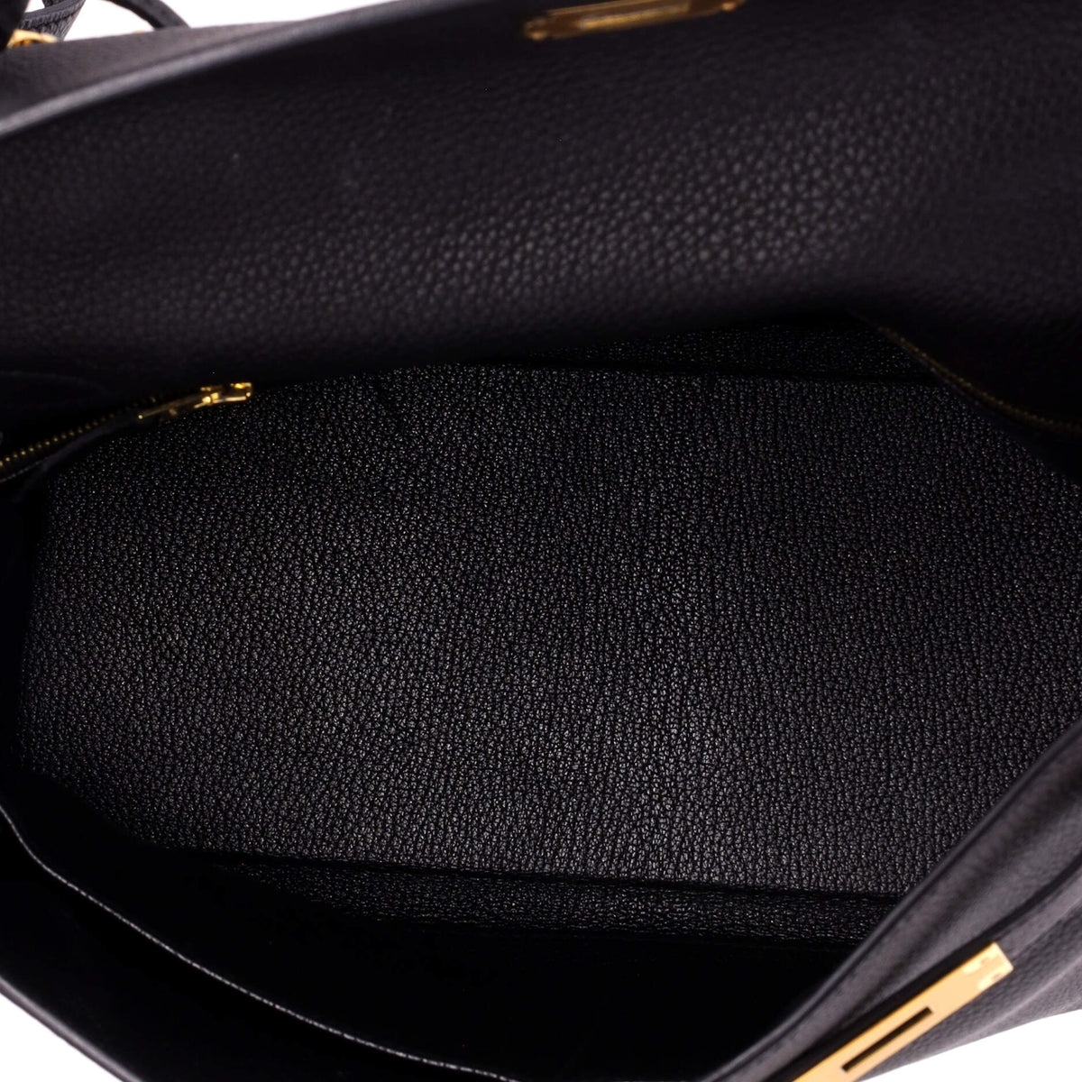 Kelly Handbag Noir Togo with Gold Hardware 32