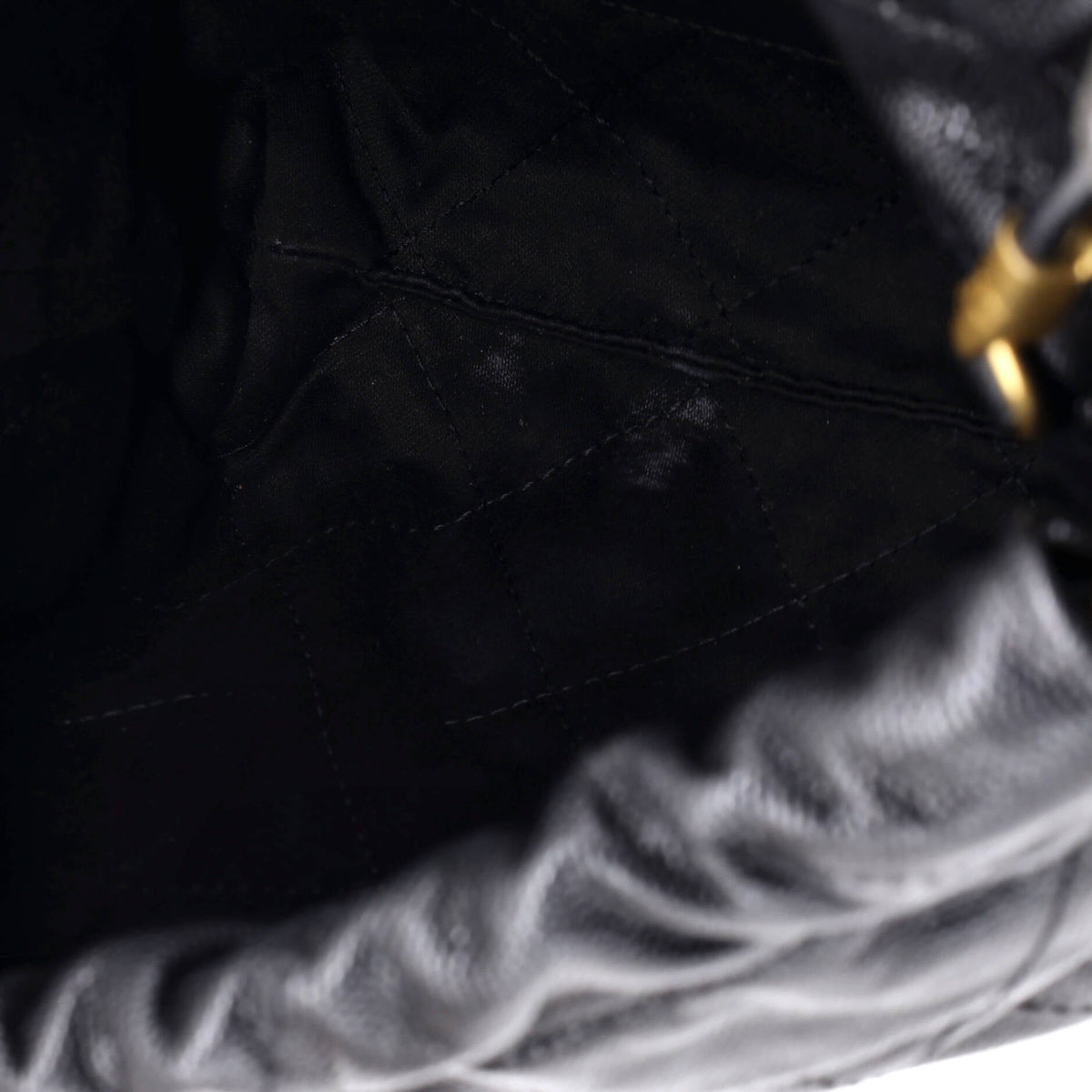 22 Chain Hobo Quilted Caviar Mini