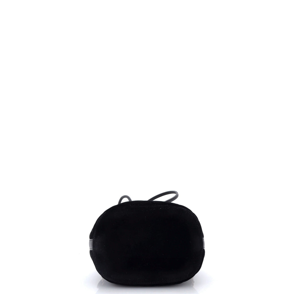 GG Marmont Bucket Bag Matelasse Velvet Small