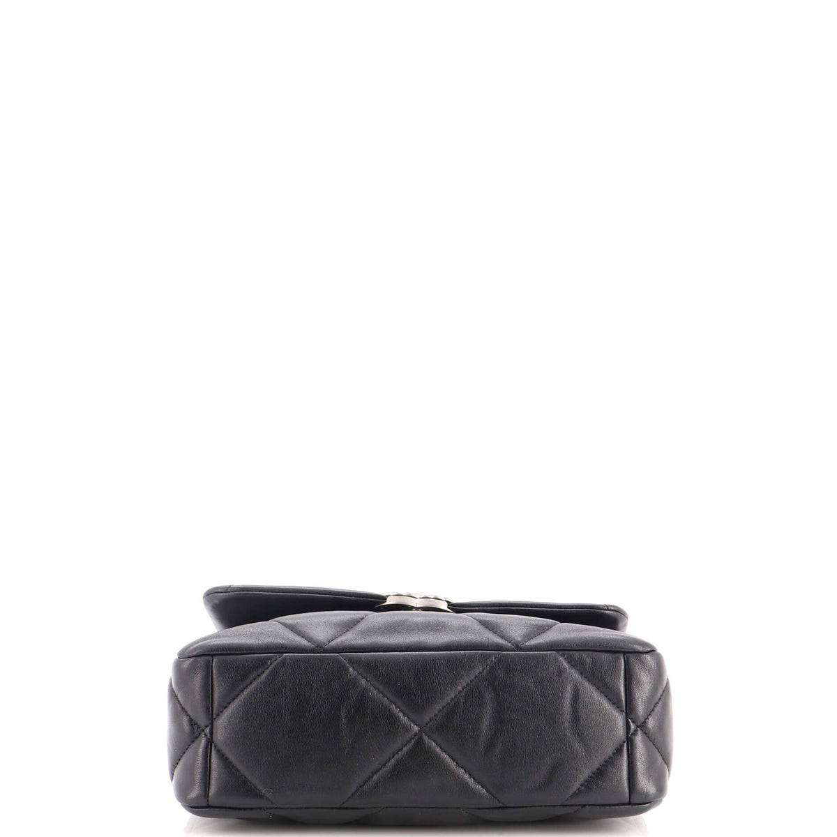 19 Flap Bag Quilted Leather Medium