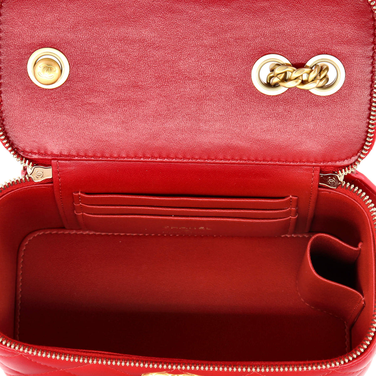 All Slide Long Vanity Case with Chain Quilted Lambskin Small