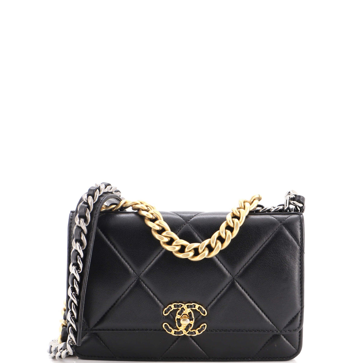 19 Wallet on Chain Quilted Lambskin