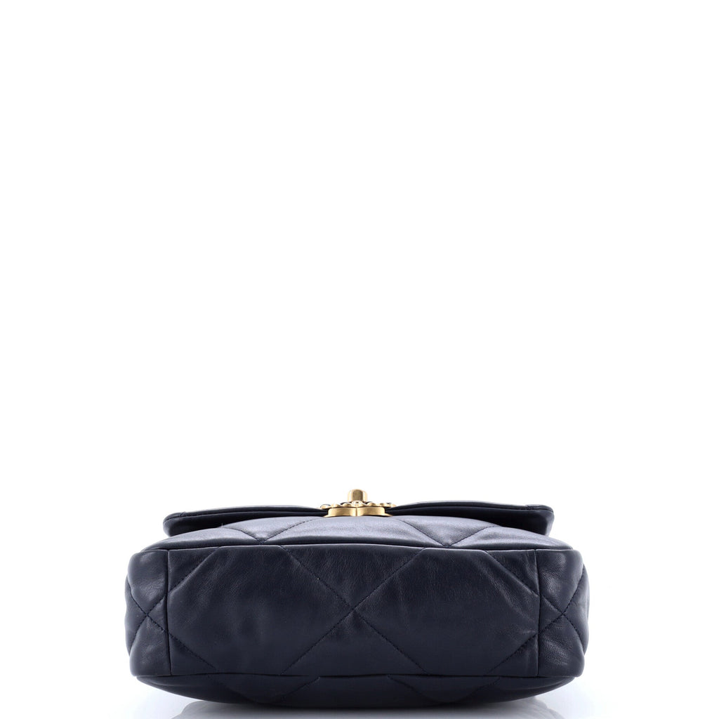 19 Flap Bag Quilted Leather Medium