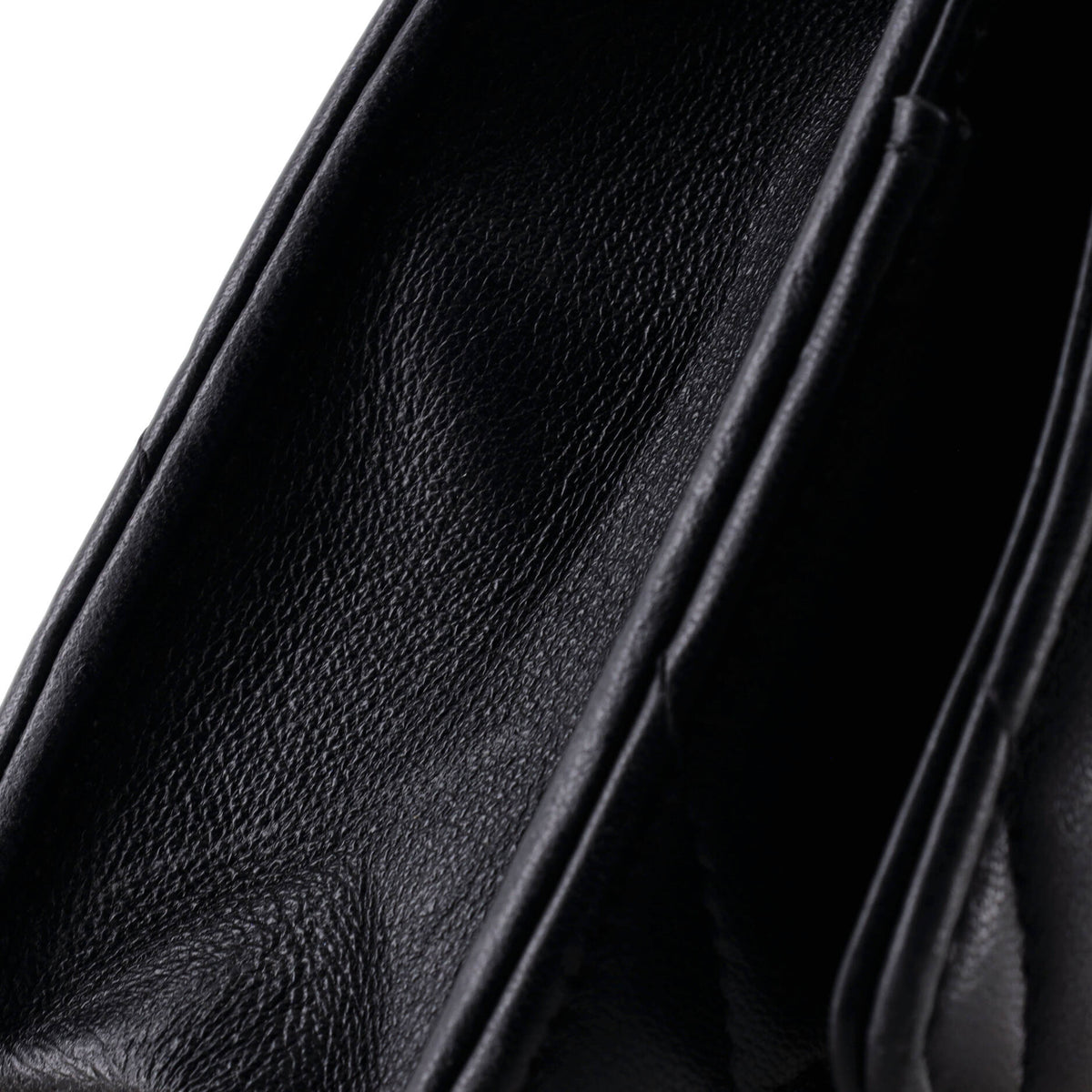 19 Wallet on Chain Quilted Goatskin