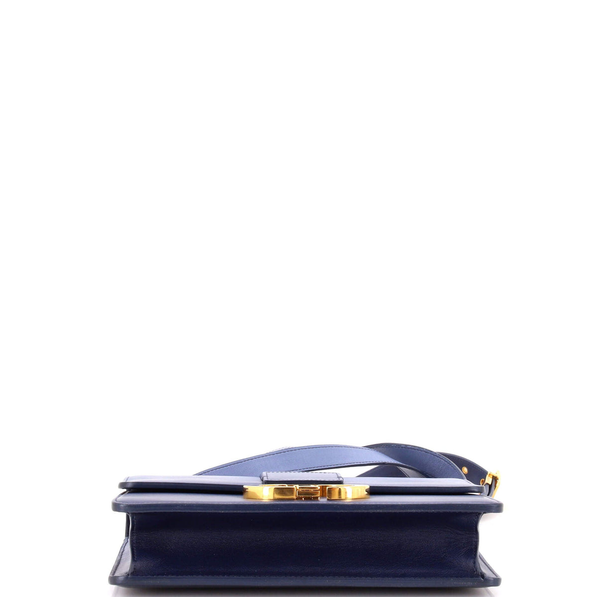 30 Montaigne Flap Bag Gradient Leather