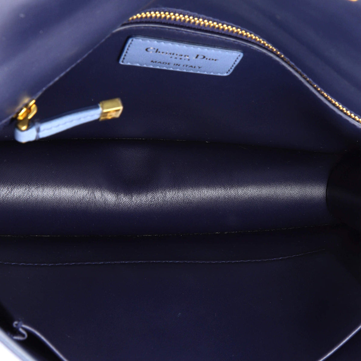 30 Montaigne Flap Bag Gradient Leather