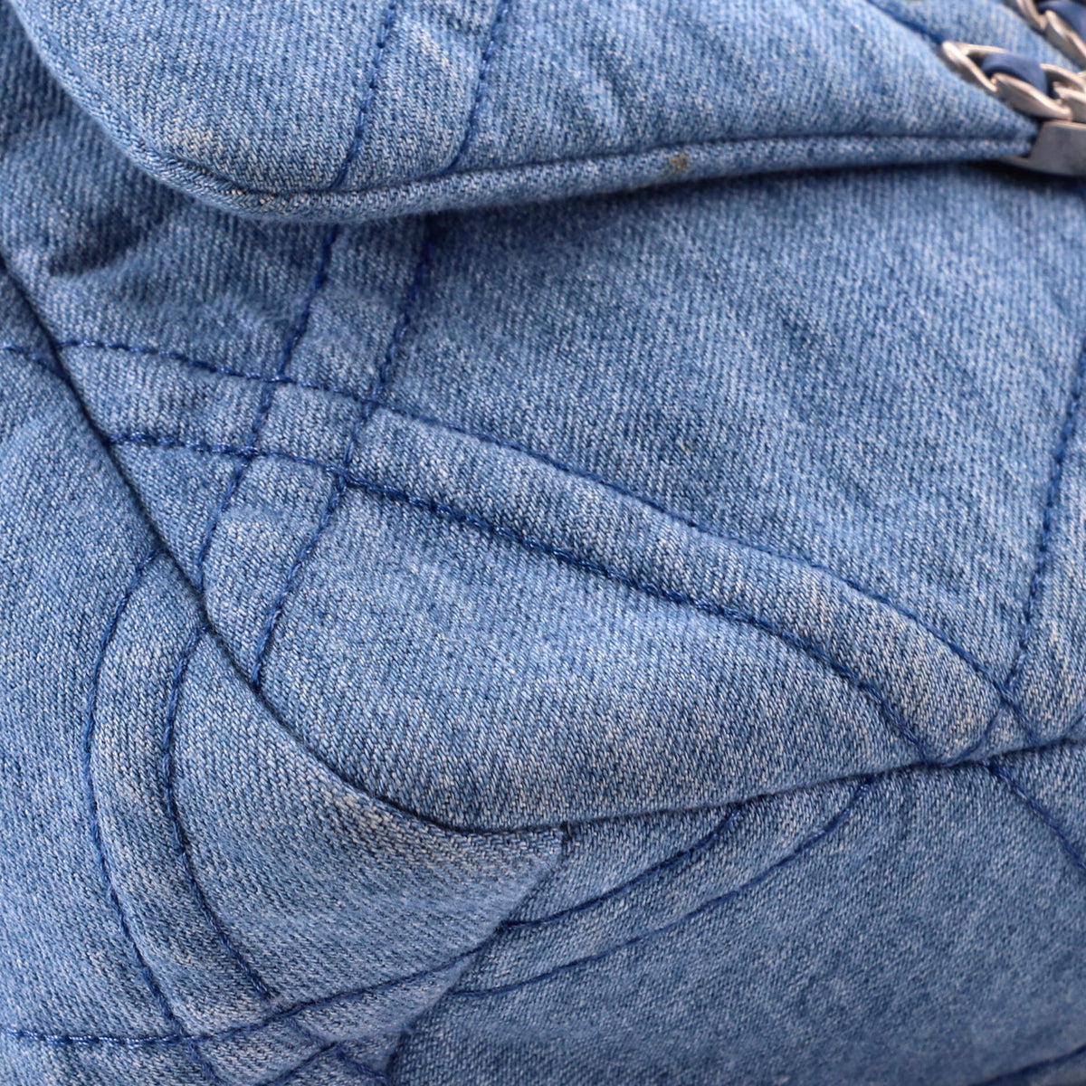 19 Flap Bag Quilted Denim Medium