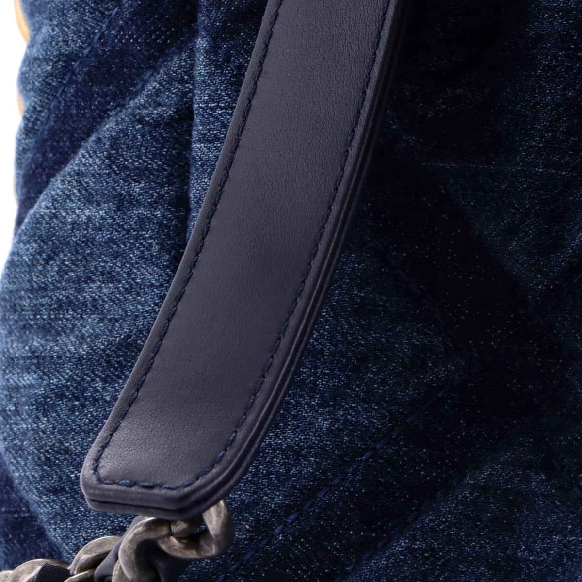 19 Flap Bag Quilted Denim Medium