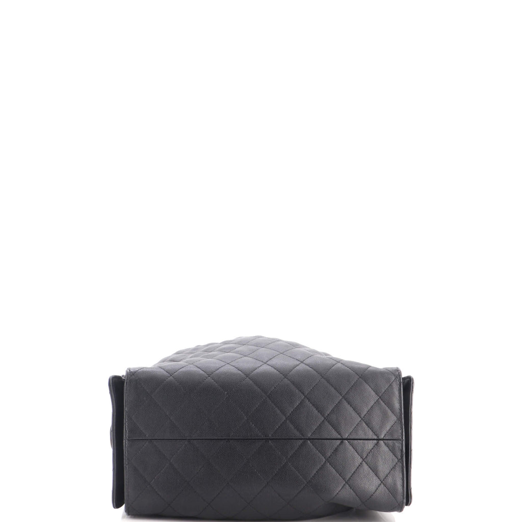 25 Hobo Bag Quilted Caviar Medium