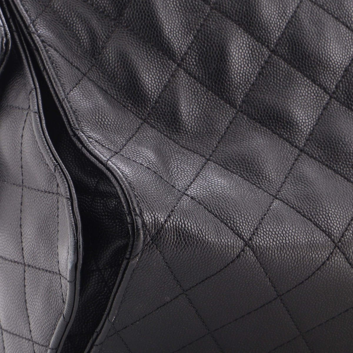 25 Hobo Bag Quilted Caviar Medium