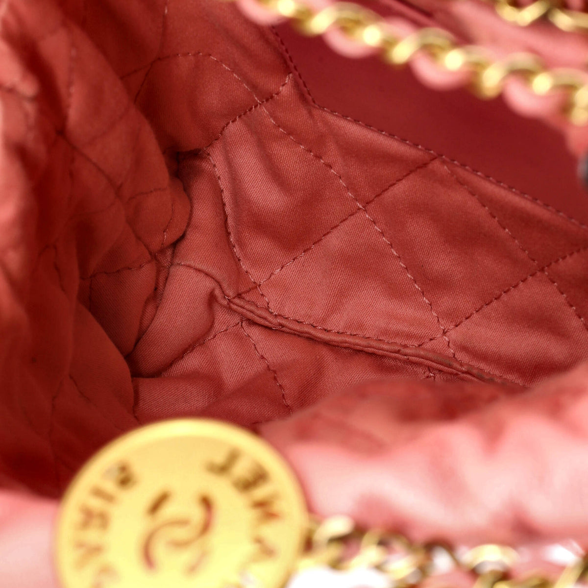 22 Chain Hobo Quilted Caviar Mini