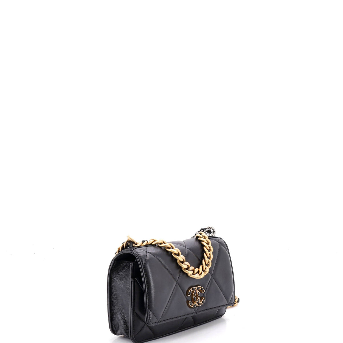 19 Wallet on Chain Quilted Lambskin