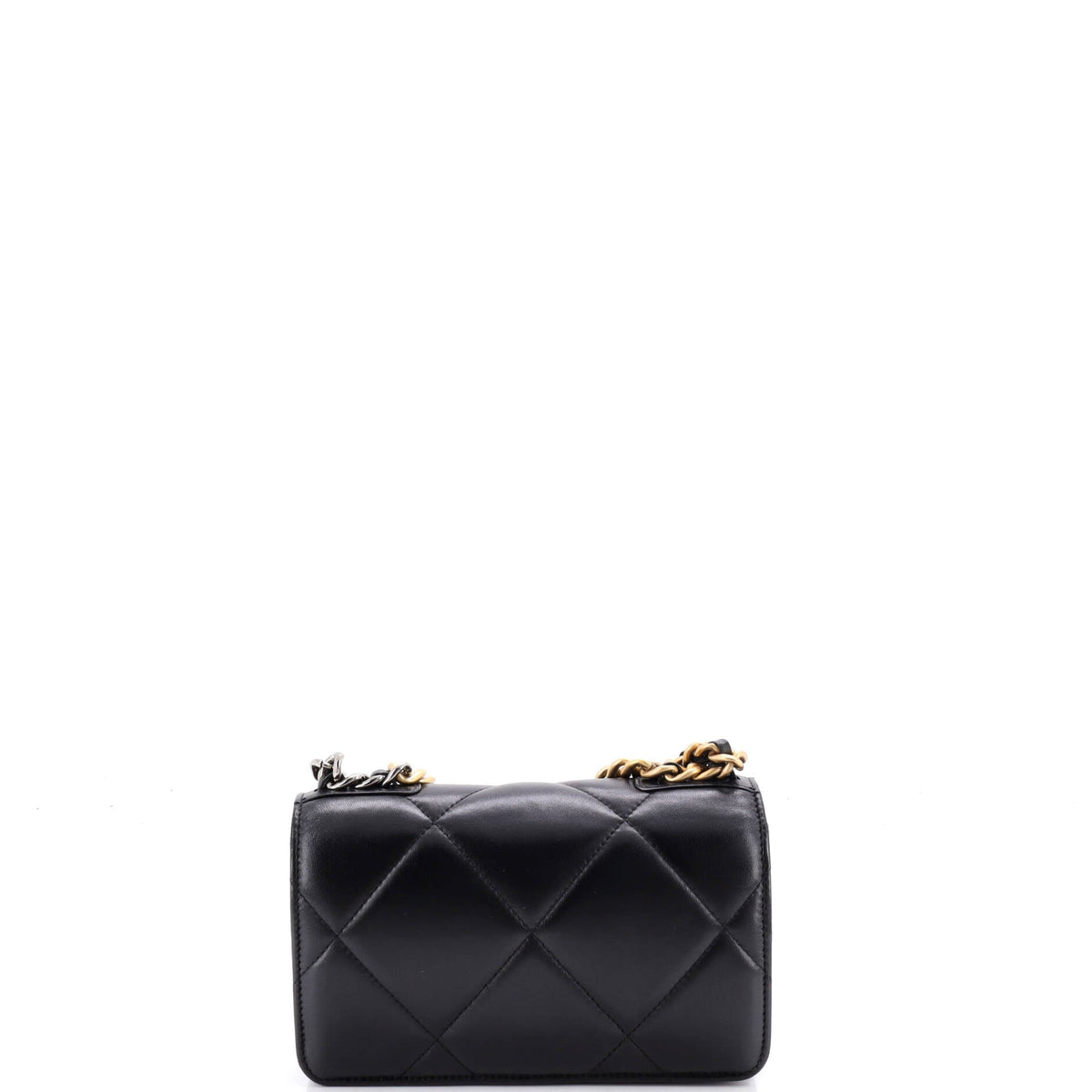 19 Wallet on Chain Quilted Lambskin