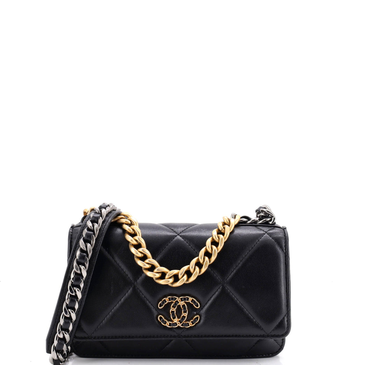 19 Wallet on Chain Quilted Lambskin