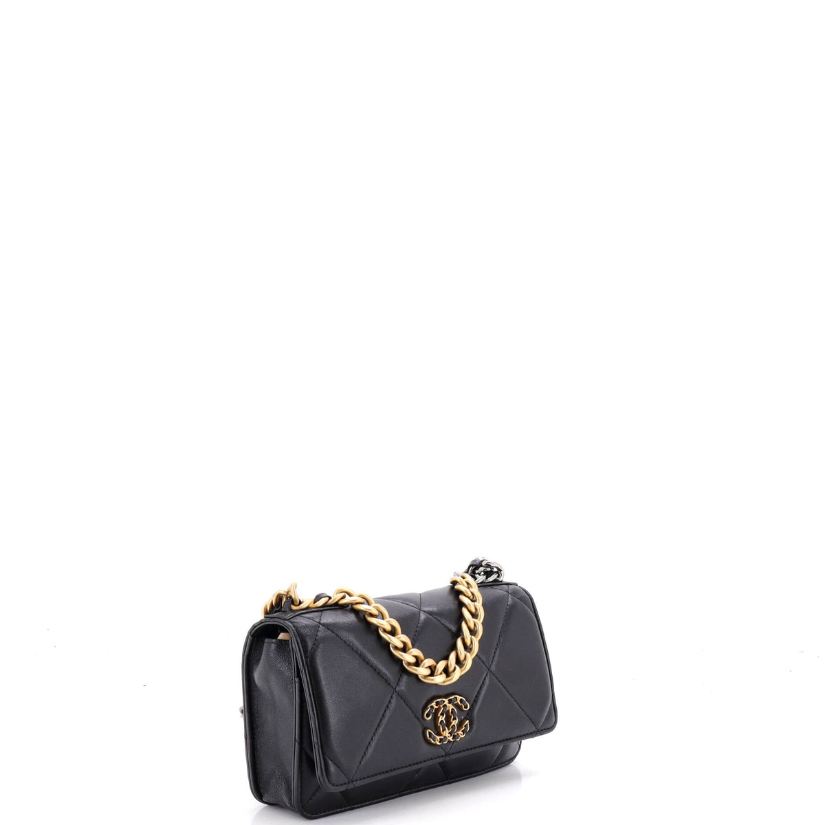 19 Wallet on Chain Quilted Lambskin