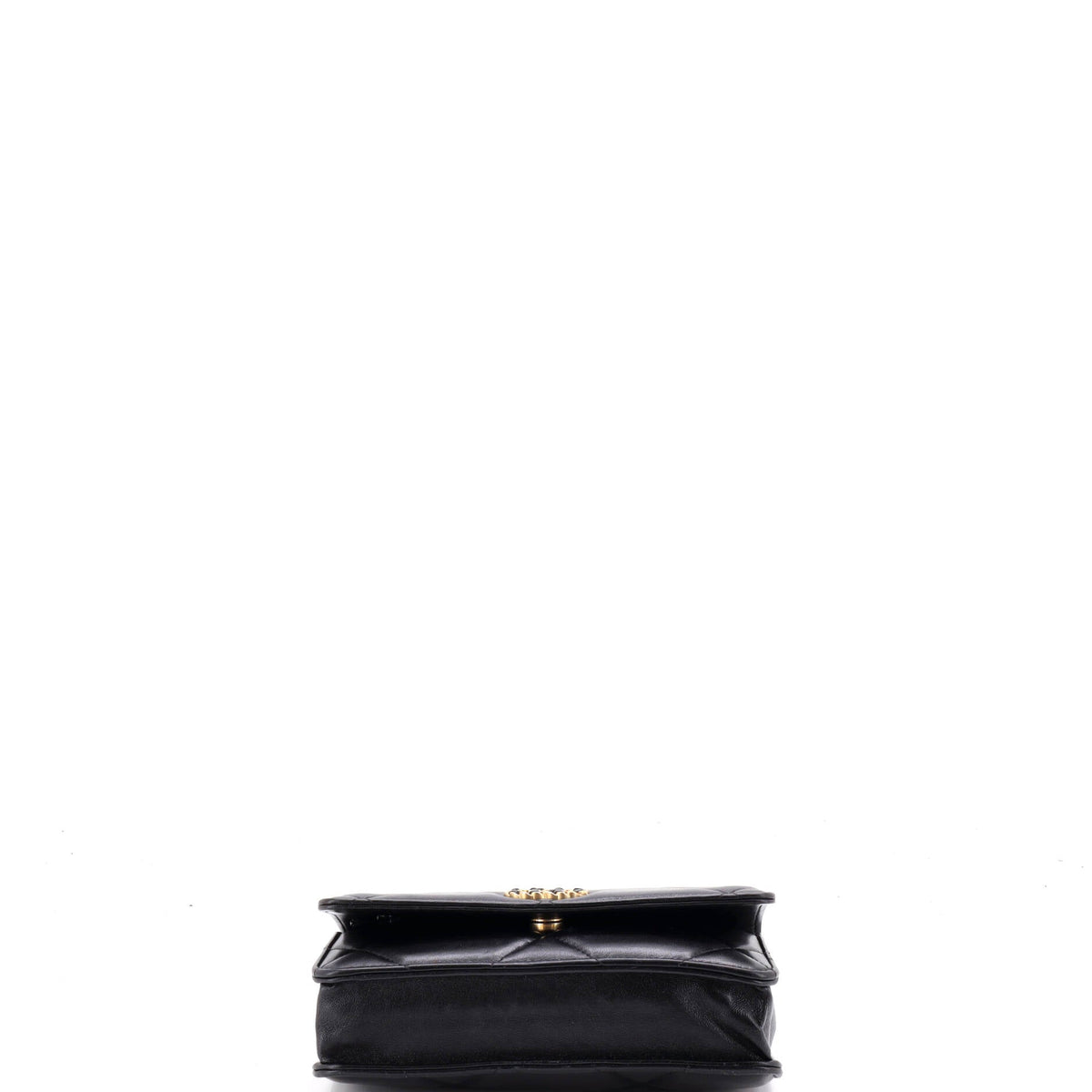 19 Wallet on Chain Quilted Lambskin