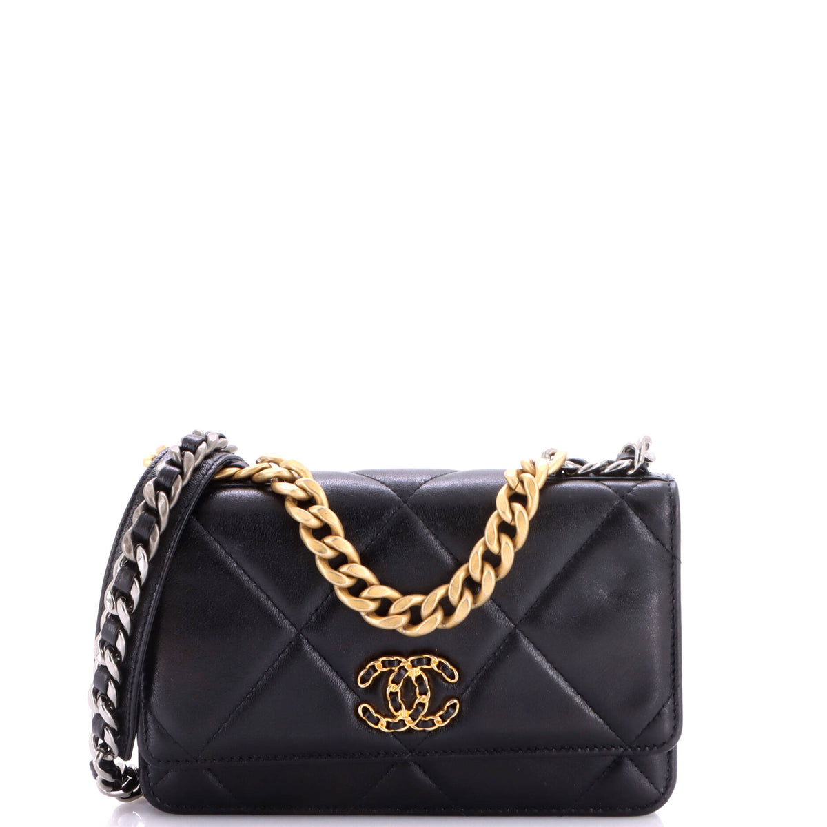 19 Wallet on Chain Quilted Lambskin