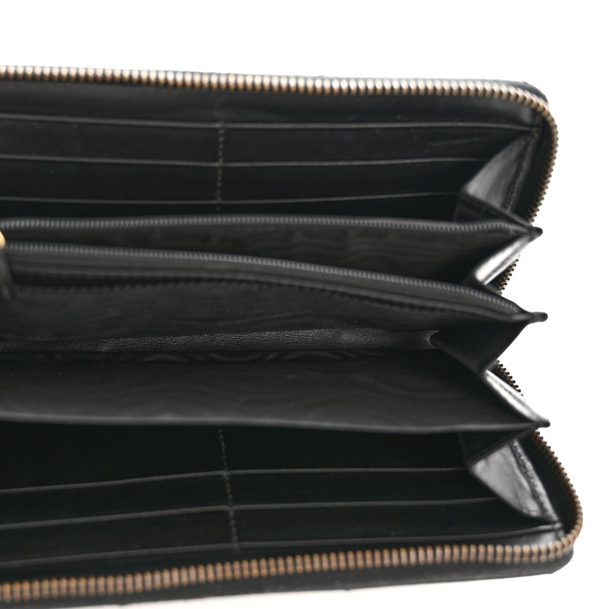 Calfskin Matelasse GG Marmont Zip Around Organizer Wallet Black