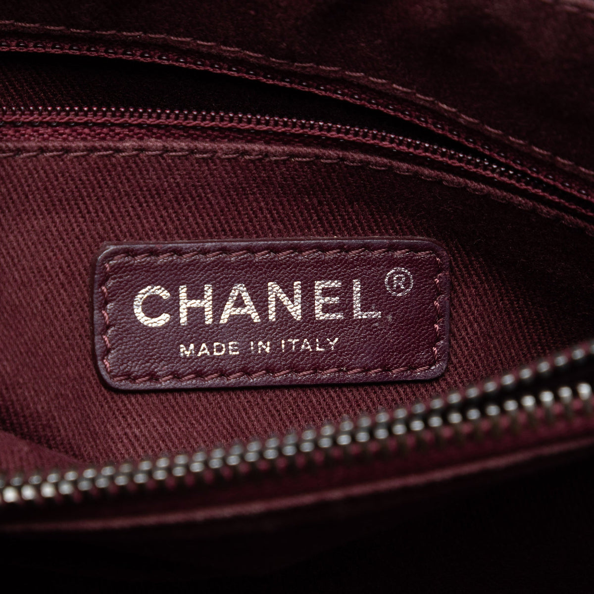 Aged Chain Compartment Messenger Bag Quilted Glazed Calfskin Medium