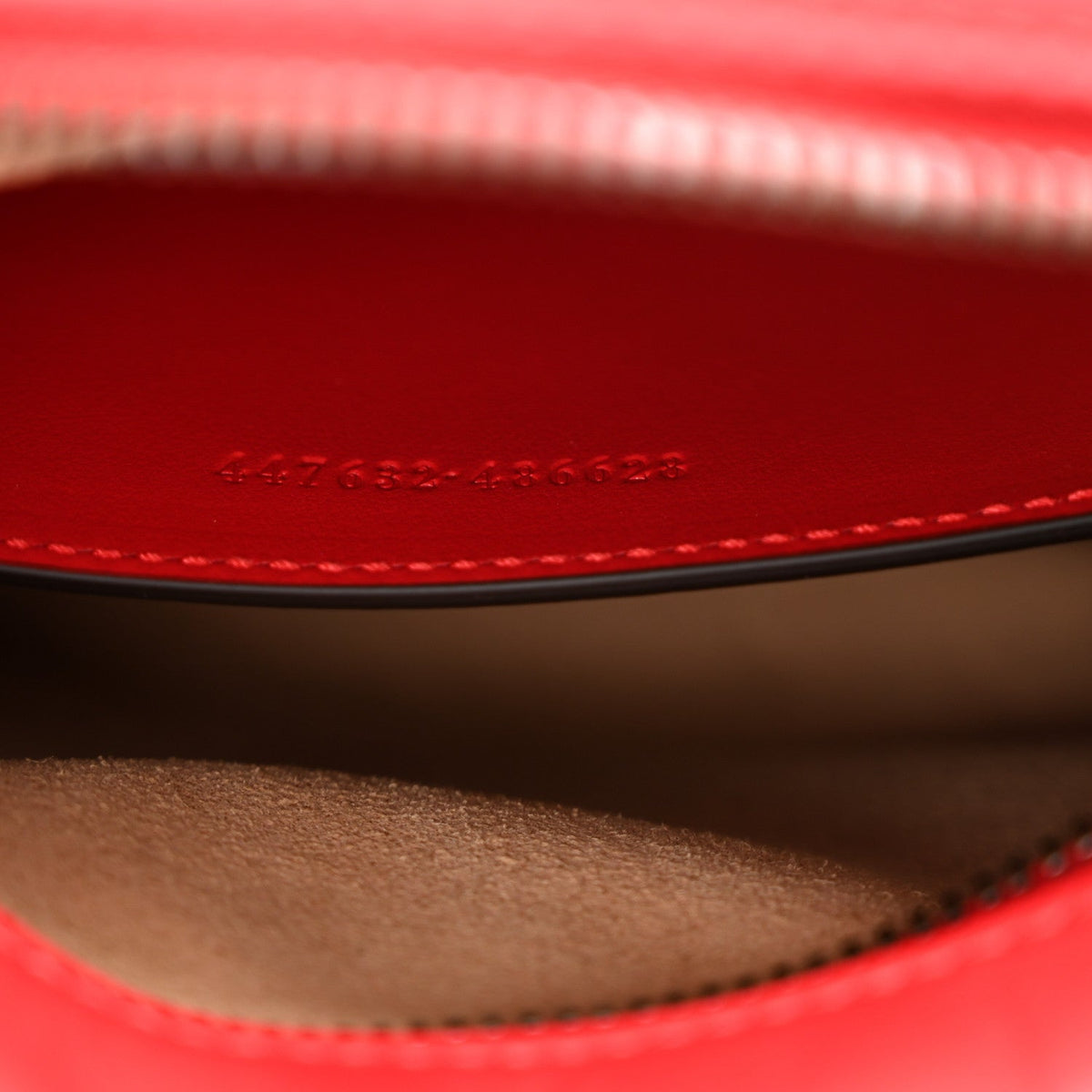 Calfskin Matelasse Small GG Marmont Chain Shoulder Bag Hibiscus Red