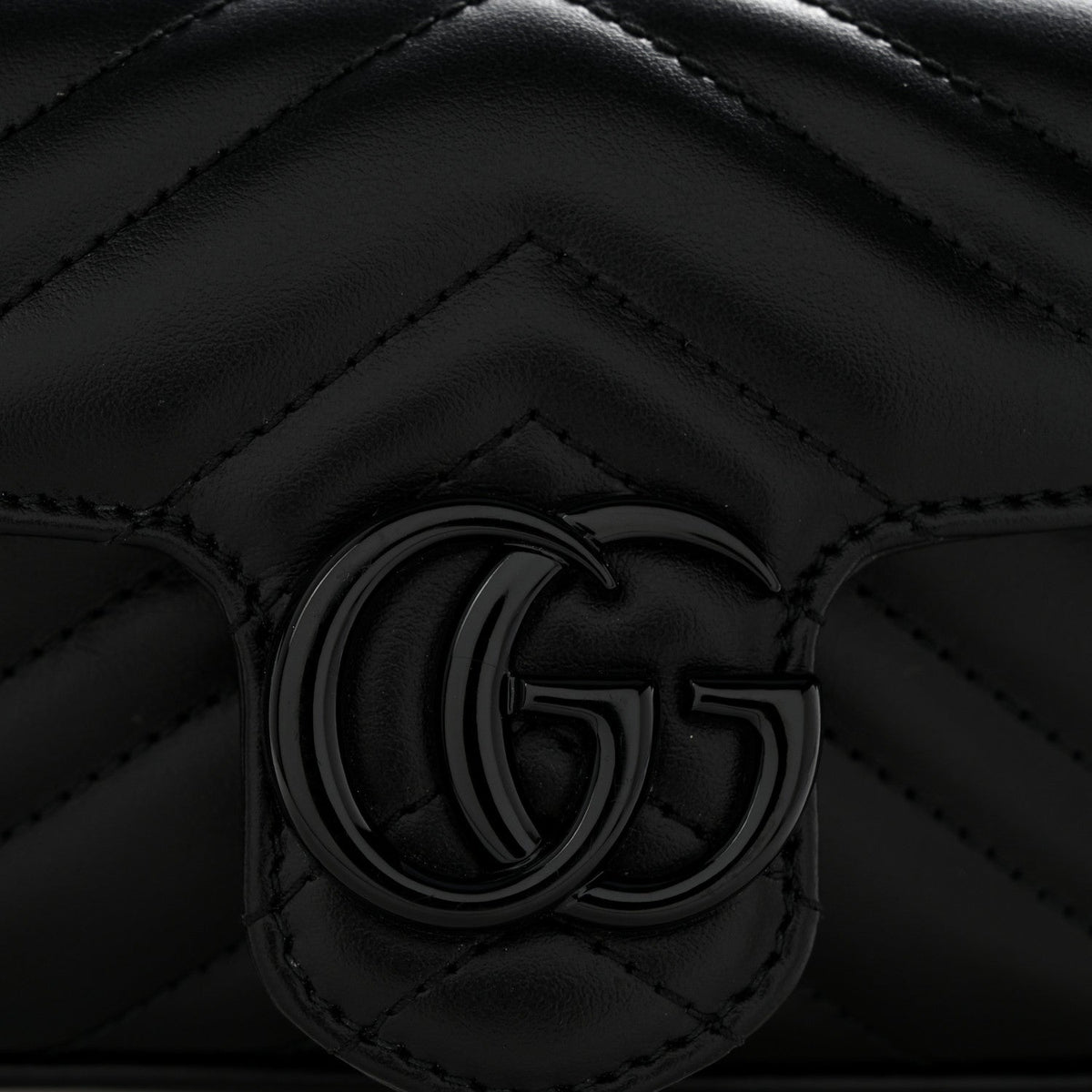 Calfskin Matelasse Monochrome GG Marmont Chain Belt Bag Black