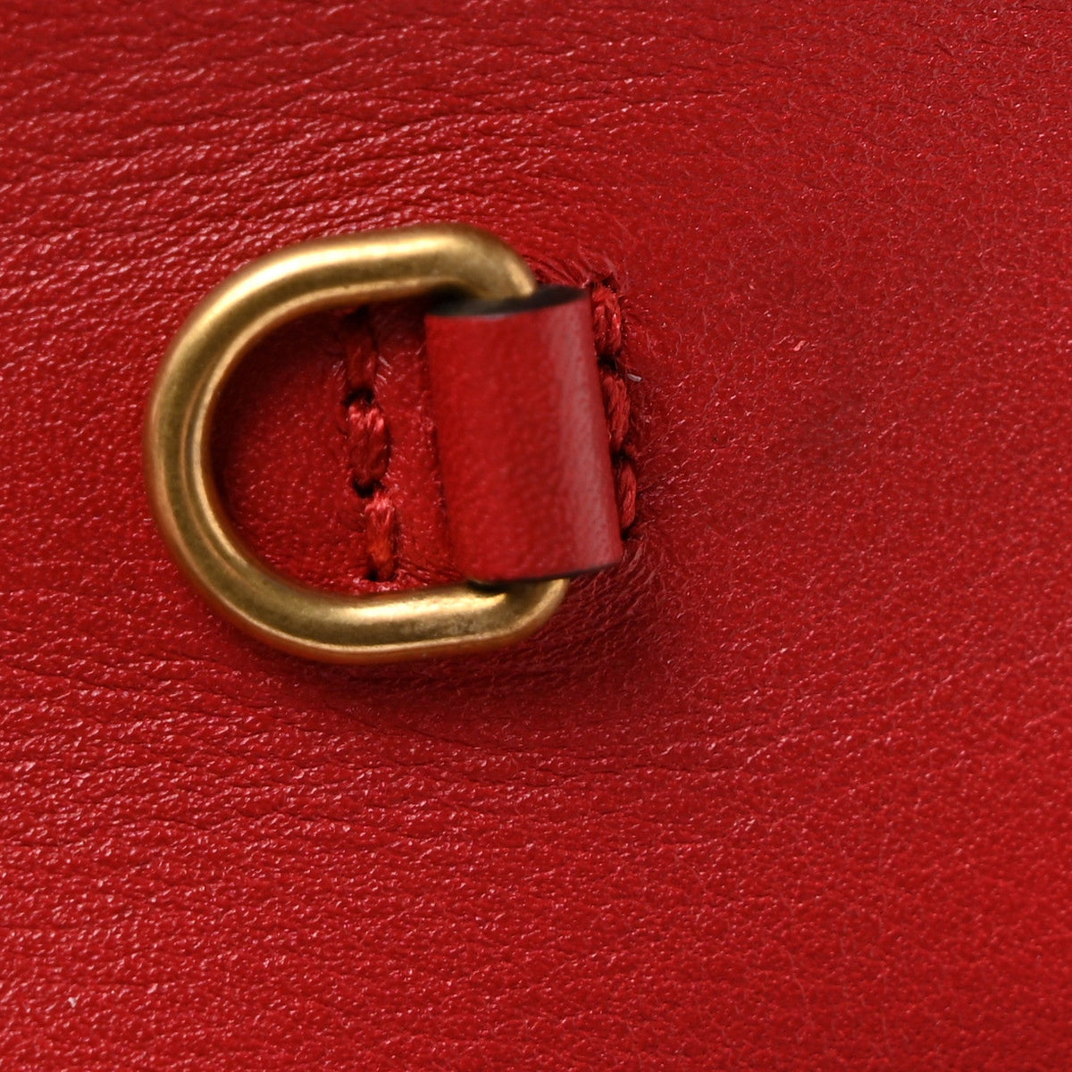 Calfskin Matelasse Super Mini GG Marmont Shoulder Bag Hibiscus Red