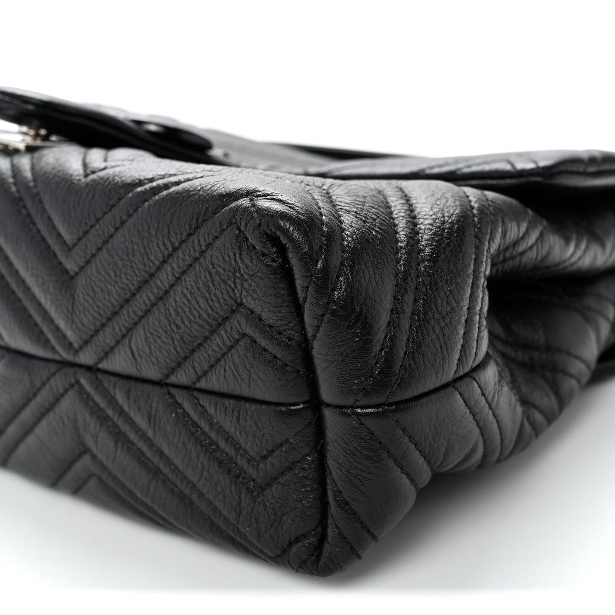Soft Calfskin Matelasse Medium GG Marmont Shoulder Bag Black