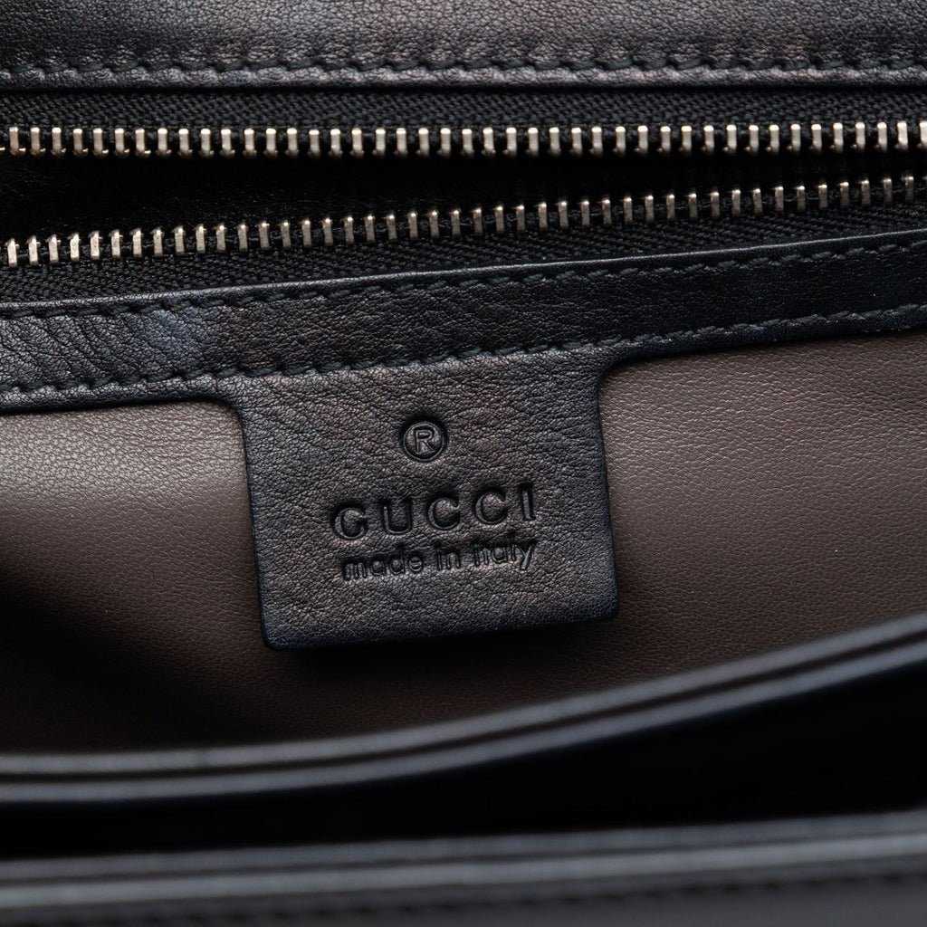 Interlocking Shoulder Bag Patent Medium