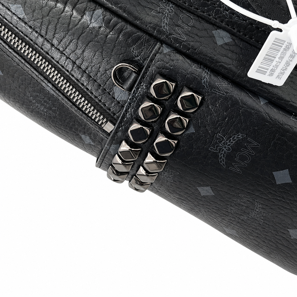 MCM Medium Stark Backpack in Visetos Black – Classic Monogram Side Studs Backpack, 38x30x13cm