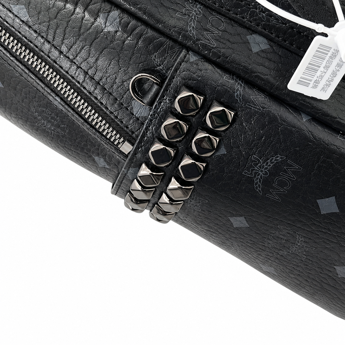 MCM Medium Stark Backpack in Visetos Black – Classic Monogram Side Studs Backpack, 38x30x13cm