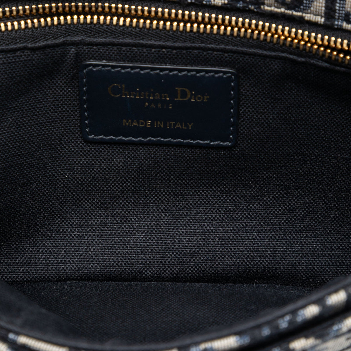 30 Montaigne Clutch Oblique Canvas