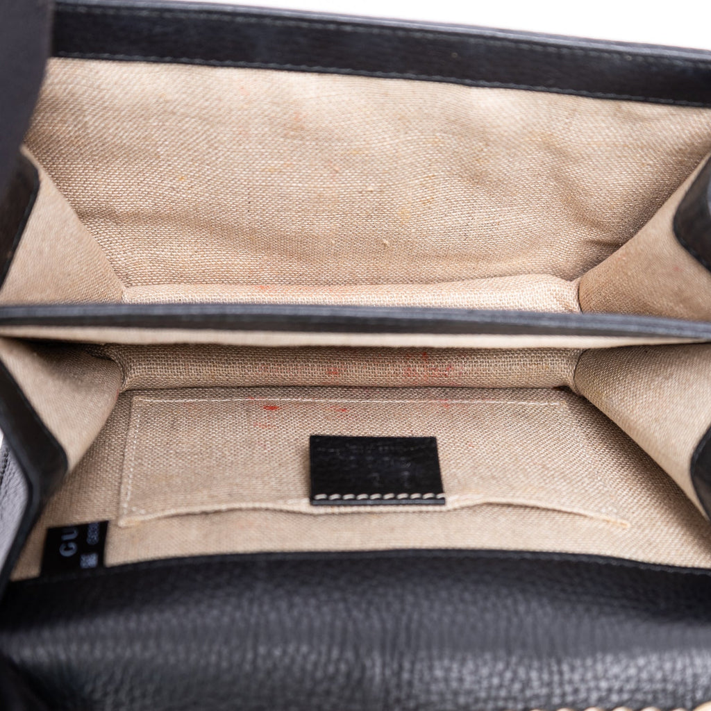 Interlocking Shoulder Bag Leather Small