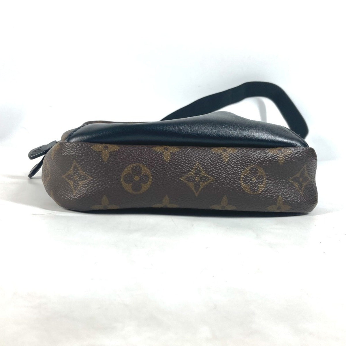 Avenue Sling Bag Macassar Monogram Canvas
