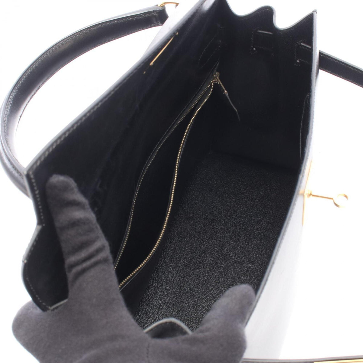 Kelly Handbag Black Box Calf with Gold Hardware 32