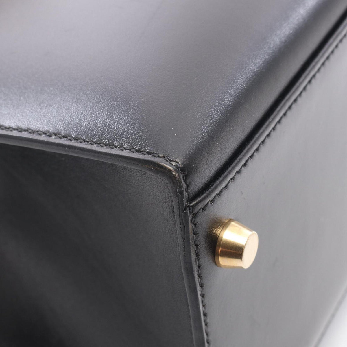 Kelly Handbag Black Box Calf with Gold Hardware 32